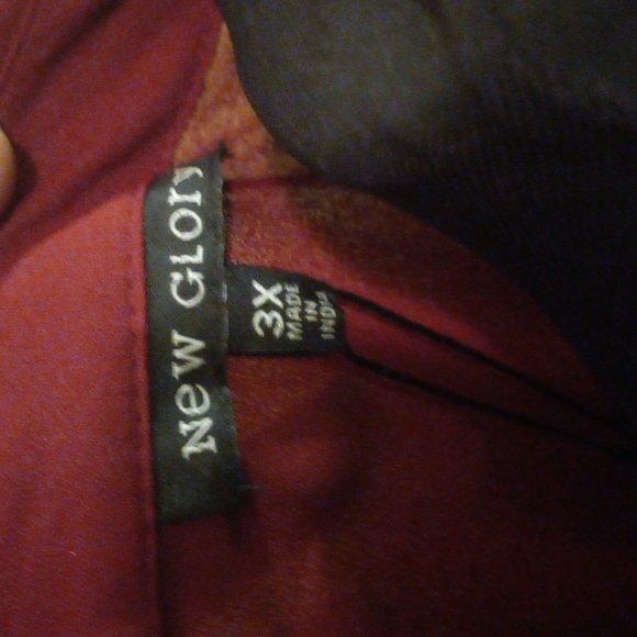 Maroon button down blouse - Picture 12 of 12